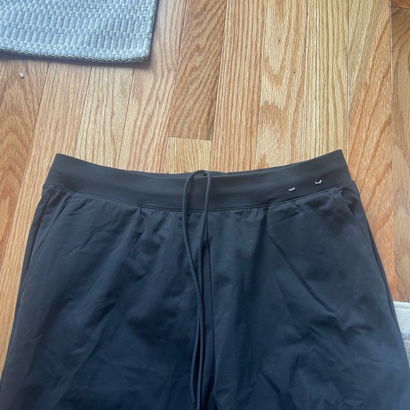 Uniqlo Joggers - Picture 2 of 3